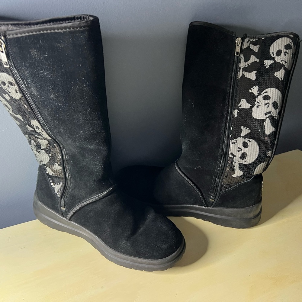 Ugg Skull Boots Size 9